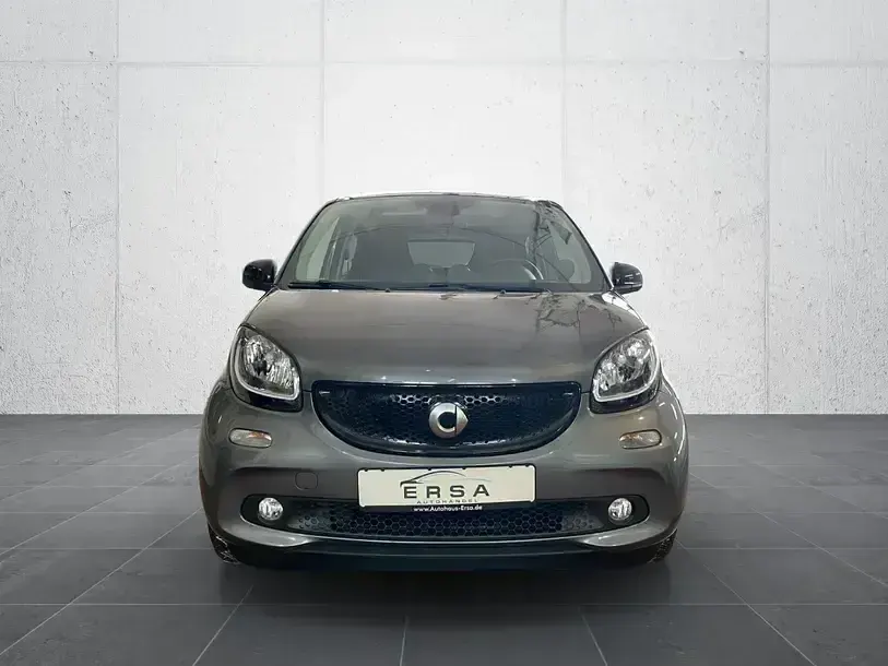 Używany Smart ForFour Basis 71 KM (52 kW) 2017 Szary Hatchback