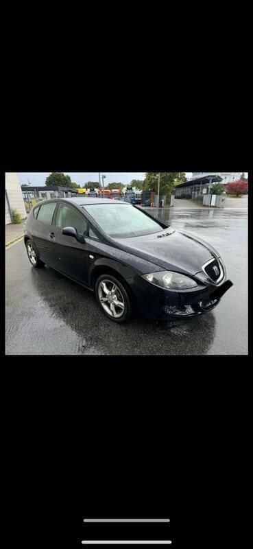 Schwarz Gebraucht 2008 Seat Leon Limousine | 2.000 € (Guter Preis) - Bild 1/4
