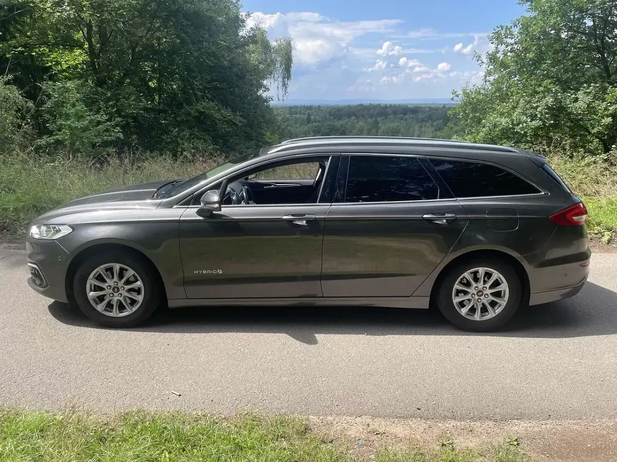 Usata Ford Mondeo Titanium 188 CV (138 kW) 2019 Grigio Station wagon