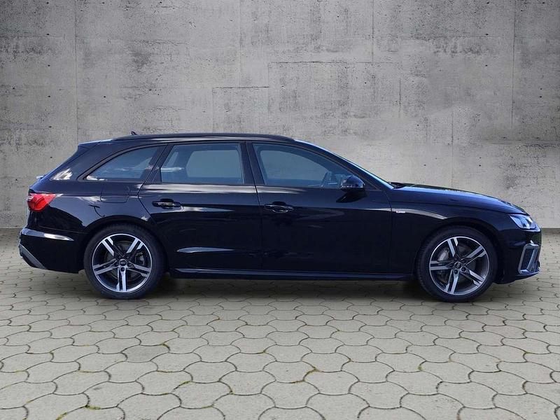 Gebraucht Audi A4 S-Line 204 PS (150 kW) 2024 Mythosschwarz metallic Kombi