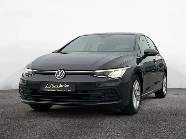Gebraucht VW Golf VIII Life 110 PS (80 kW) 2021 Grau Limousine