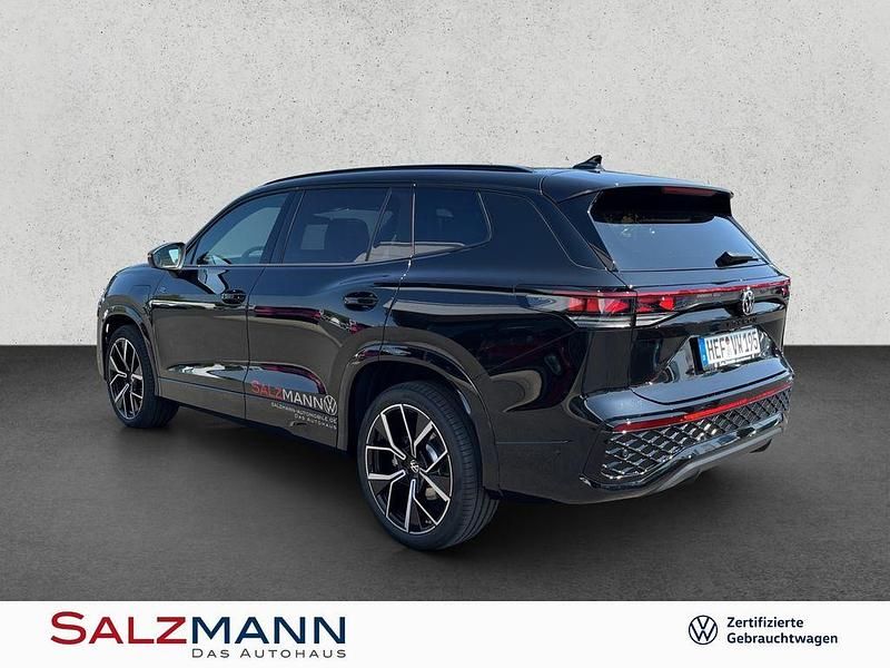 Gebraucht VW Tayron R-line 177 PS (130 kW) 2025 Schwarz SUV