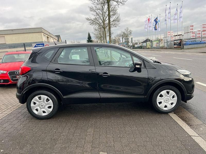 Gebraucht Renault Captur Life 90 PS (66 kW) 2016 Schwarz SUV