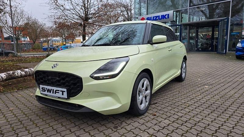 Gelb Neu 2025 Suzuki Swift Comfort Limousine | 21.450 € - Bild 1/4