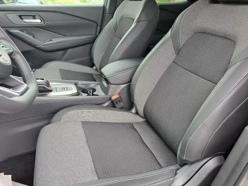 Gebraucht Nissan Qashqai N-Connecta 158 PS (116 kW) 2026 Grau SUV