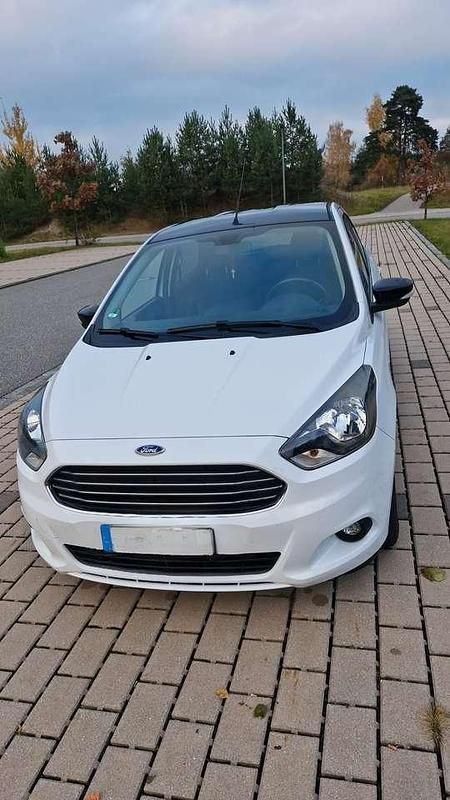Weiß Gebraucht 2017 Ford Ka Limousine | 7.000 € (Fairer Preis) - Bild 1/4