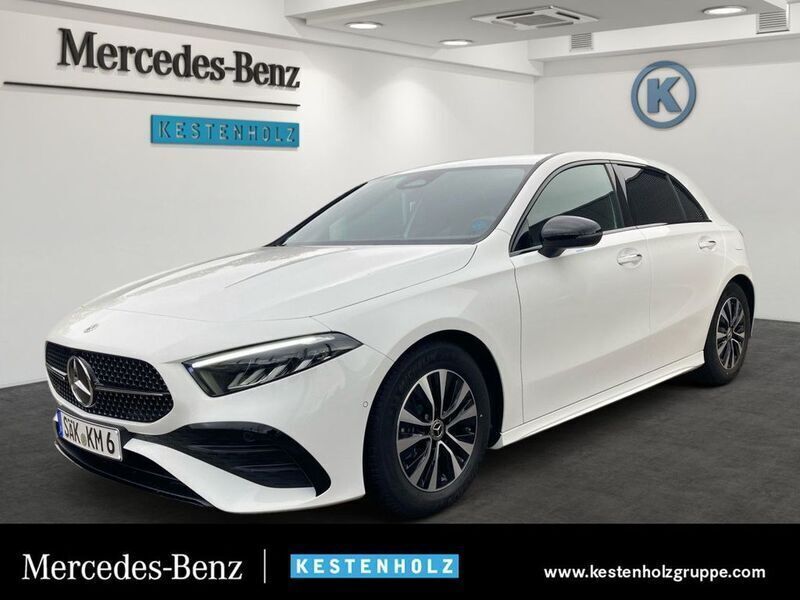 Polarweiß Gebraucht 2024 Mercedes A180 AMG Limousine | 36.550 € (Etwas zu teuer) - Bild 1/4