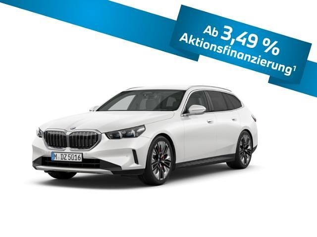 Weiss Gebraucht 2025 BMW 540 M Sport Kombi | 64.444 € (Superpreis) - Bild 1/4