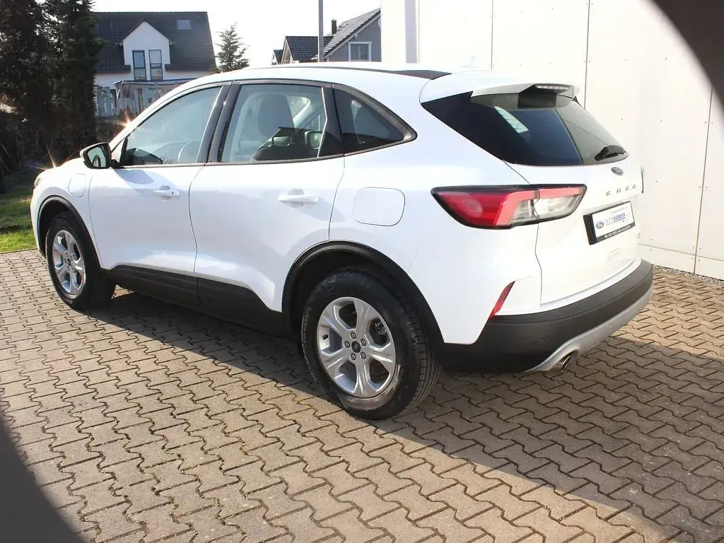 Gebraucht Ford Kuga Cool & Connect 224 PS (164 kW) 2021 Weiß SUV