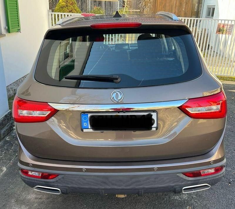 Gebraucht DFSK Glory 580 145 PS (106 kW) 2020 Braun SUV