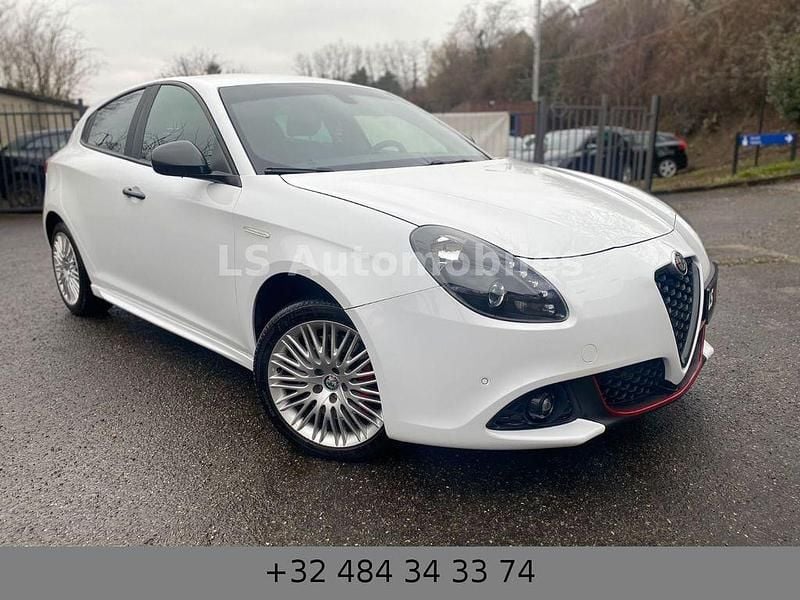 Gebraucht Alfa Romeo Giulietta 120 PS (88 kW) 2020 Weiß Kleinwagen