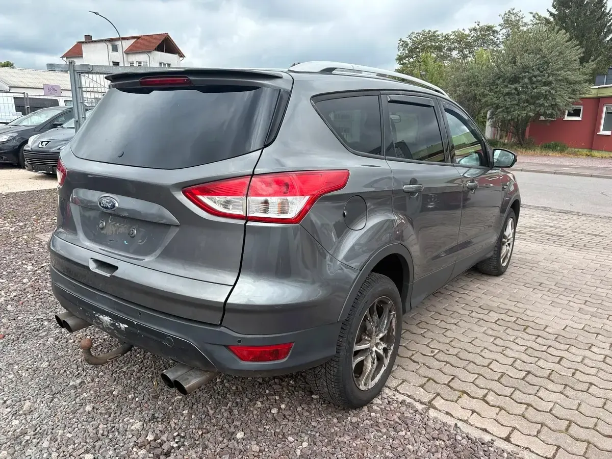 Usado Ford Kuga 150 HP (110 kW) 2013 Cinzento SUV