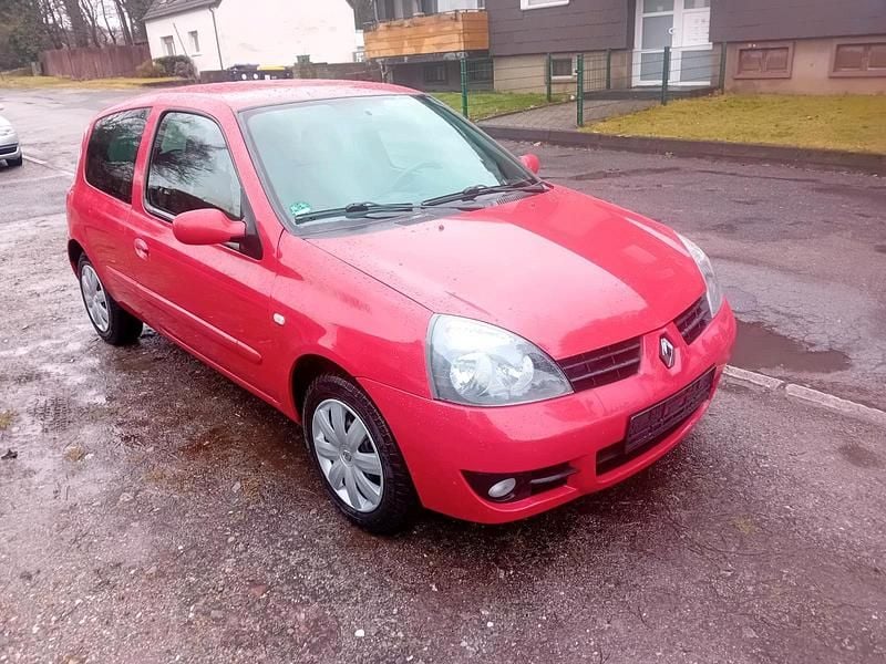Gebraucht Renault Clio II 58 PS (42 kW) 2007 Rot Kleinwagen