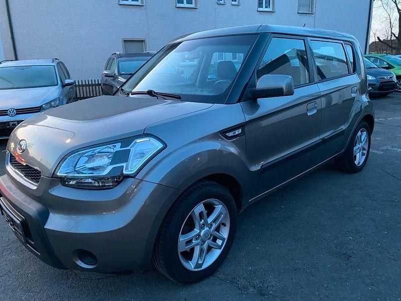 Grau Gebraucht 2009 Kia Soul Vision SUV | 4.200 € (Fairer Preis) - Bild 1/4