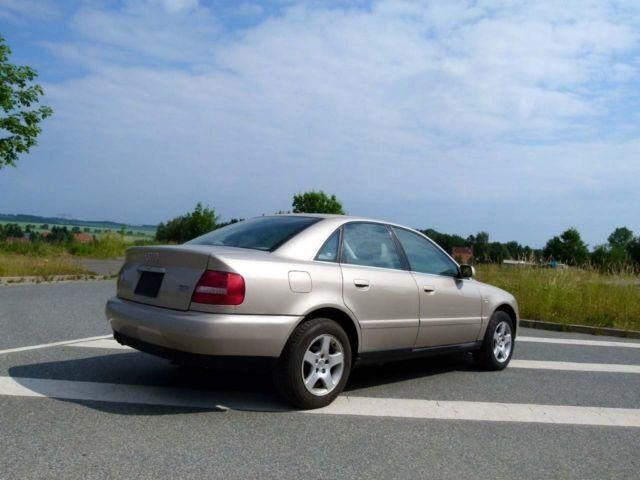 Gebraucht Audi A4 190 PS (139 kW) 2000 Beige metallic Limousine