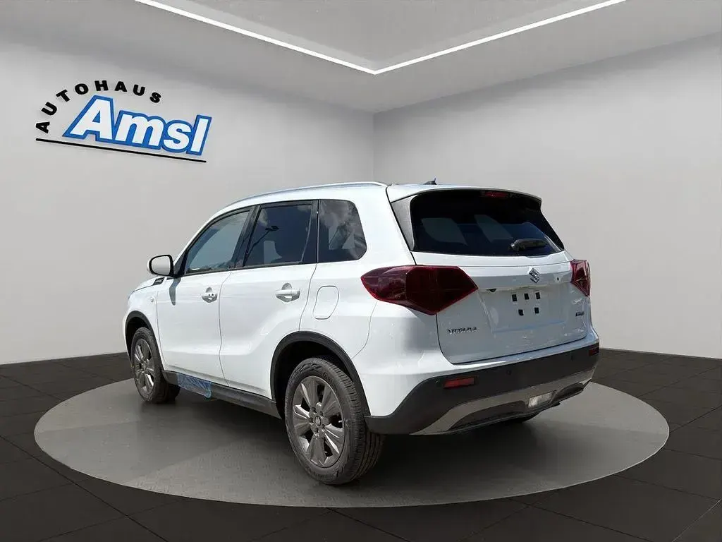 Neu Suzuki Vitara Comfort 110 PS (80 kW) 2026 Weiß SUV