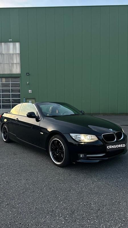 Gebraucht BMW 320 Cabriolet 170 PS (125 kW) 2010 Schwarz Cabrio