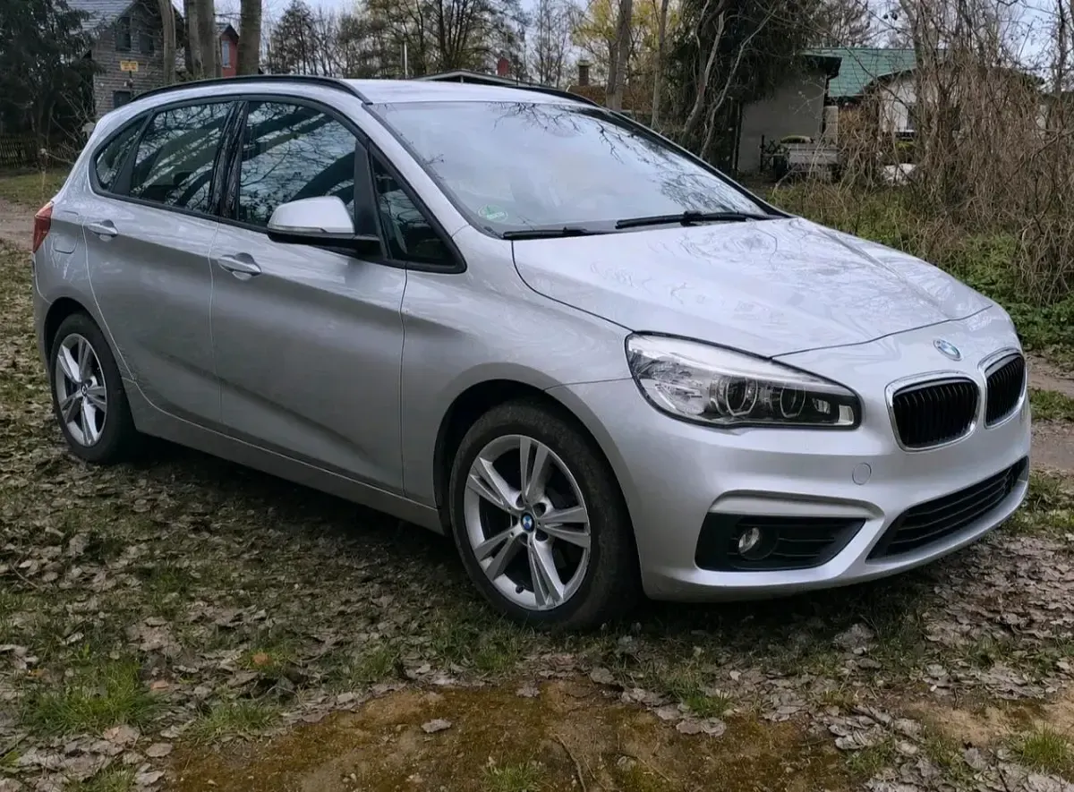 Gebraucht BMW 218 Comfort Edition 150 PS (110 kW) 2016 Silber Kombi