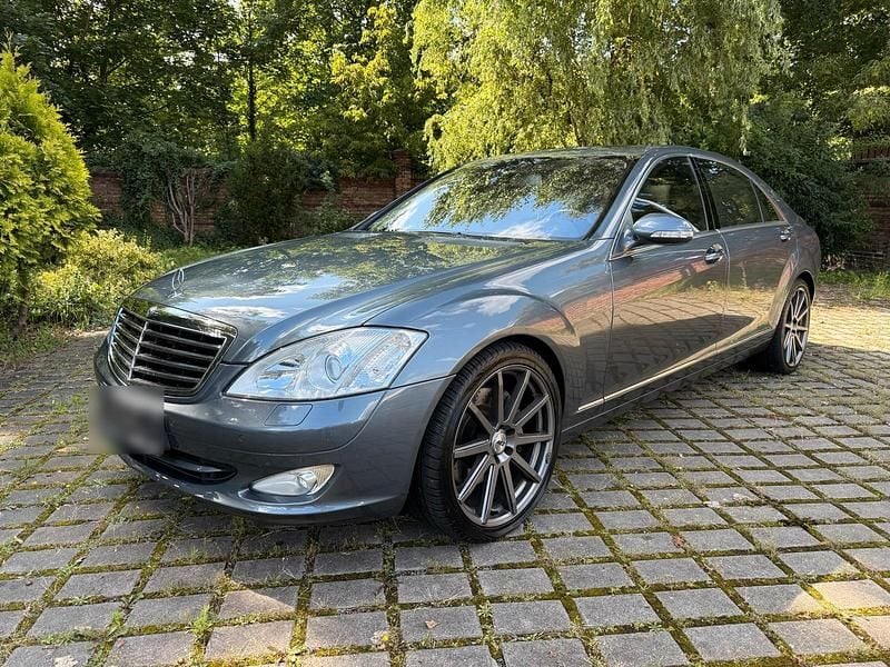 Grau Gebraucht 2008 Mercedes S500L Limousine | 12.499 € (Superpreis) - Bild 1/4