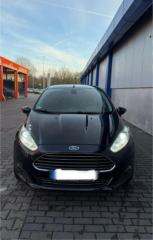 Schwarz Gebraucht 2015 Ford Fiesta Kleinwagen | 5.000 € (Fairer Preis) - Bild 1/4