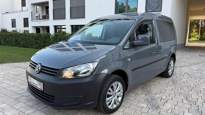 Grau Gebraucht 2013 VW Caddy Trendline Van / Kleinbus | 10.990 € (Teuer) - Bild 1/4