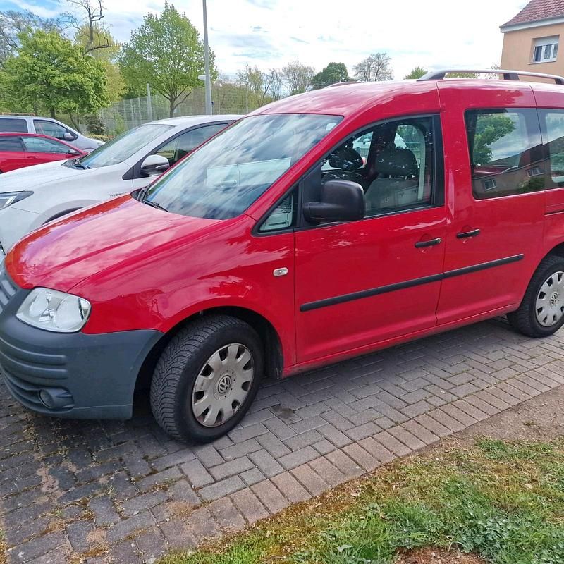 Rot Gebraucht 2009 VW Caddy Van / Kleinbus | 3.500 € (Fairer Preis) - Bild 1/4