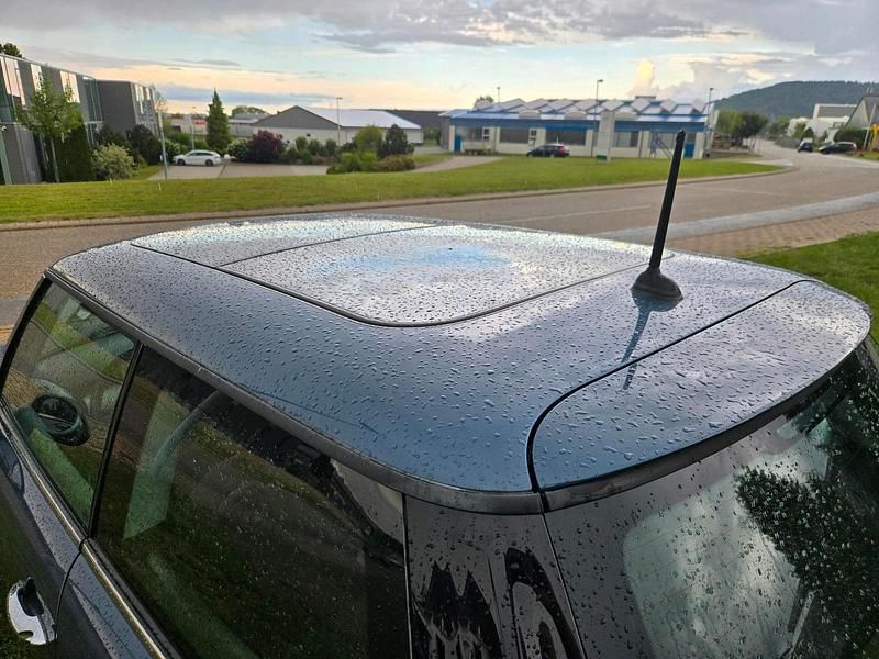 Second-hand Mini ONE 98 CP (72 kW) 2010 Albastru Hatchback