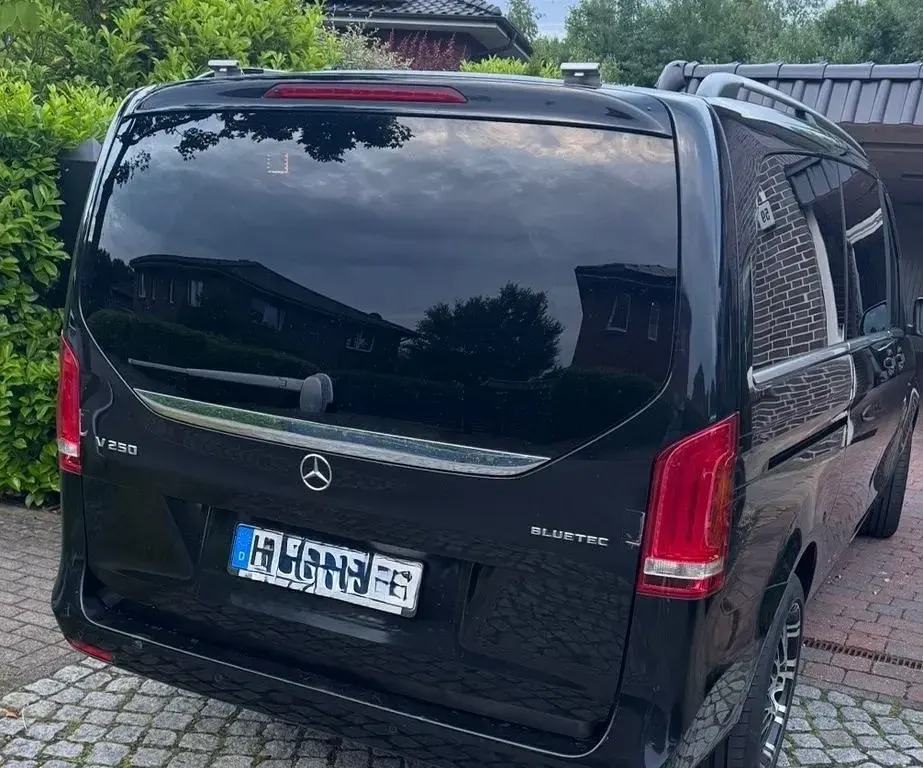 Gebraucht Mercedes V250 Edition 190 PS (139 kW) 2014 Schwarz Van / Kleinbus