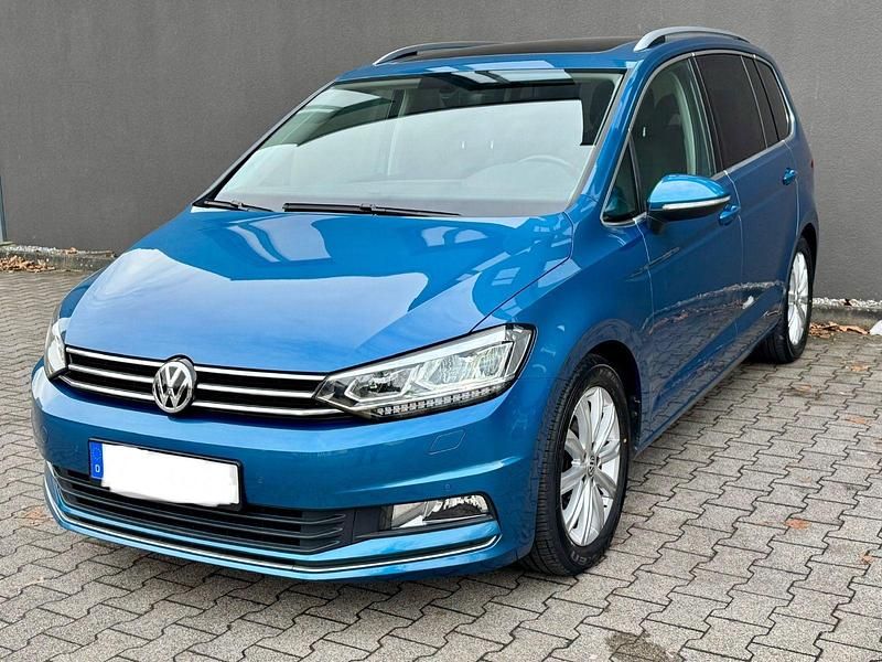 Gebraucht VW Touran Highline 190 PS (139 kW) 2016 Blau Van / Kleinbus