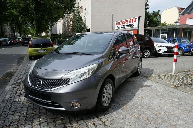 Grau Gebraucht 2014 Nissan Note Acenta Van / Kleinbus | 6.950 € (Fairer Preis) - Bild 1/4