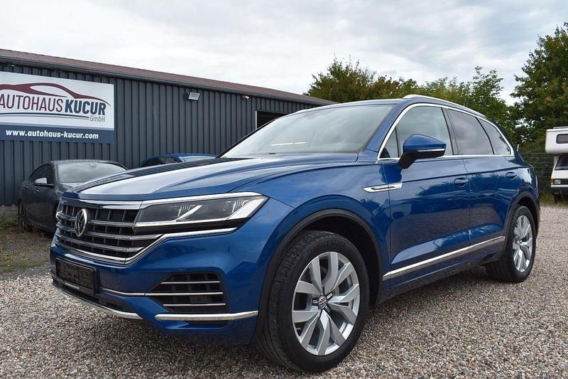 Reef blue Gebraucht 2018 VW Touareg Elegance SUV | 39.550 € (Fairer Preis) - Bild 1/4