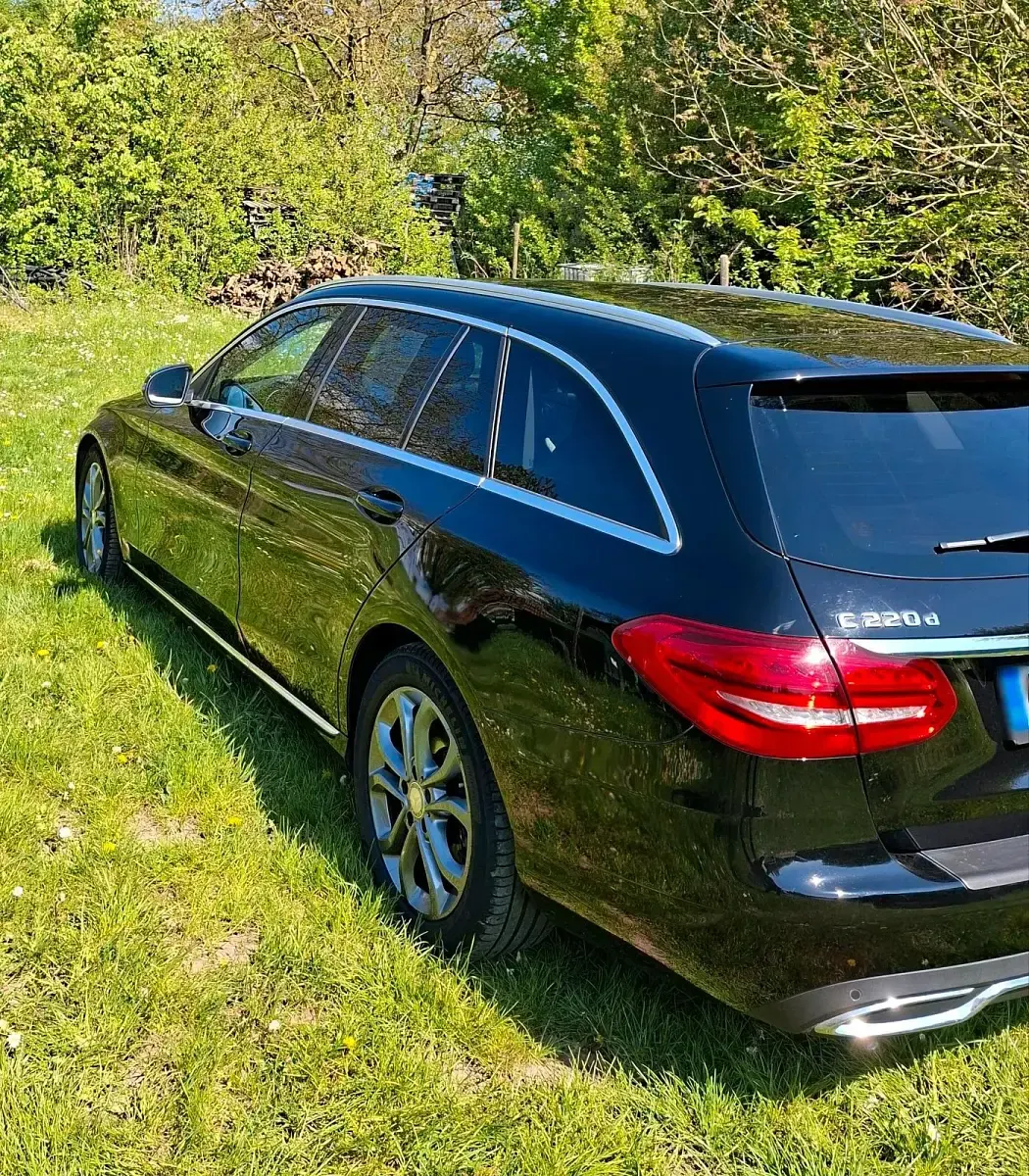 Gebraucht Mercedes C220 170 PS (125 kW) 2017 Schwarz Kombi
