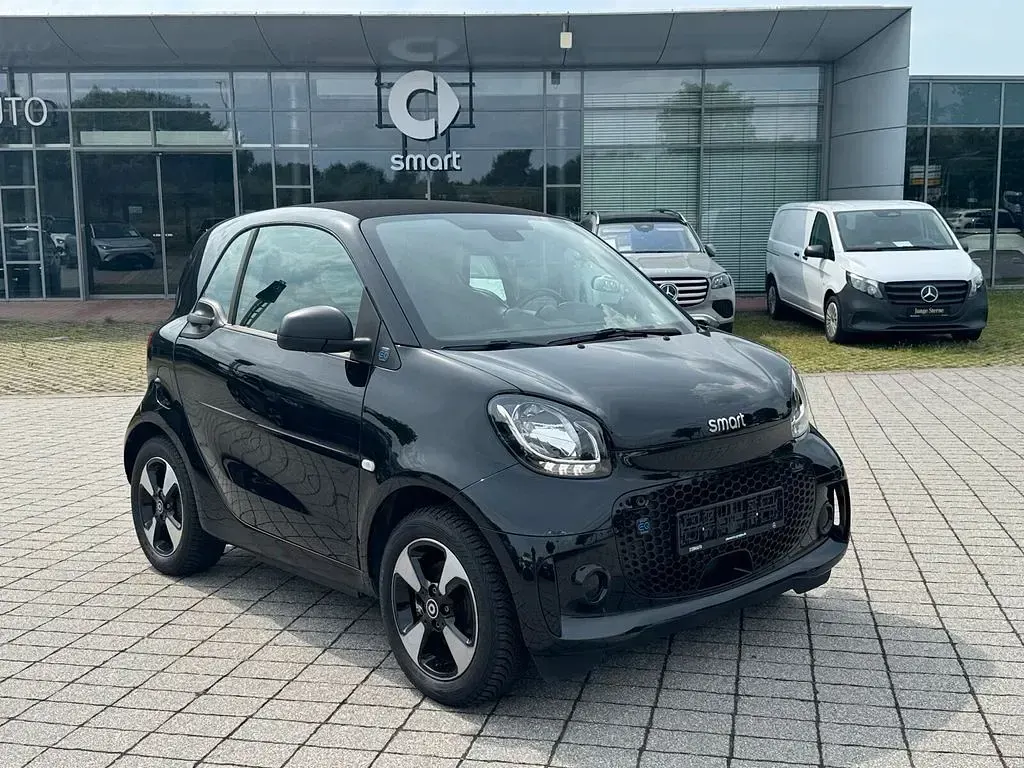 Gebraucht Smart ForTwo Electric Drive 60 kW (82 PS) 2023 Bodypanels in black Coupé