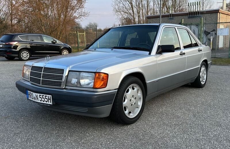 Silber Gebraucht 1993 Mercedes 190 Sportline Limousine | 5.950 € - Bild 1/4