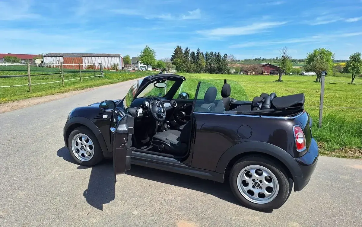 Używany Mini ONE 98 KM (72 kW) 2014 Brązowy Hatchback