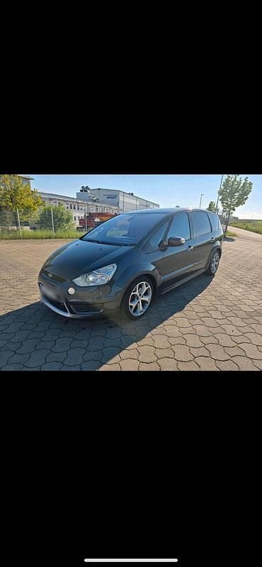 Grau Gebraucht 2008 Ford S-MAX S Van / Kleinbus | 1.700 € (Superpreis) - Bild 1/4