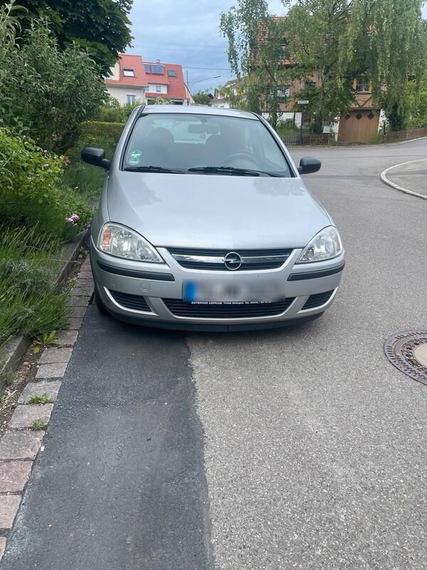 Silber Gebraucht 2004 Opel Corsa Kleinwagen | 1.300 € (Fairer Preis) - Bild 1/4