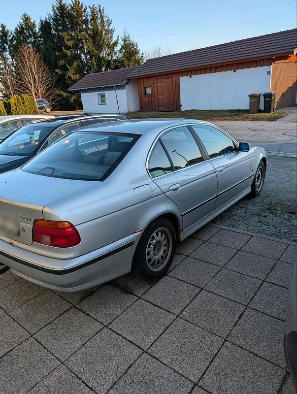 Gebraucht BMW 520 150 PS (110 kW) 2000 Limousine