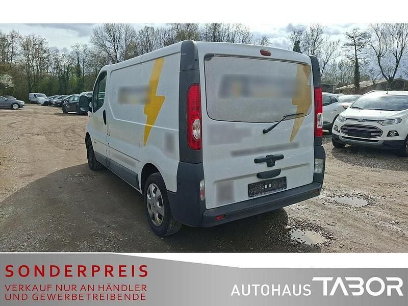 Gebraucht Renault Trafic 114 PS (83 kW) 2013 Weiss casablanca Van / Kleinbus