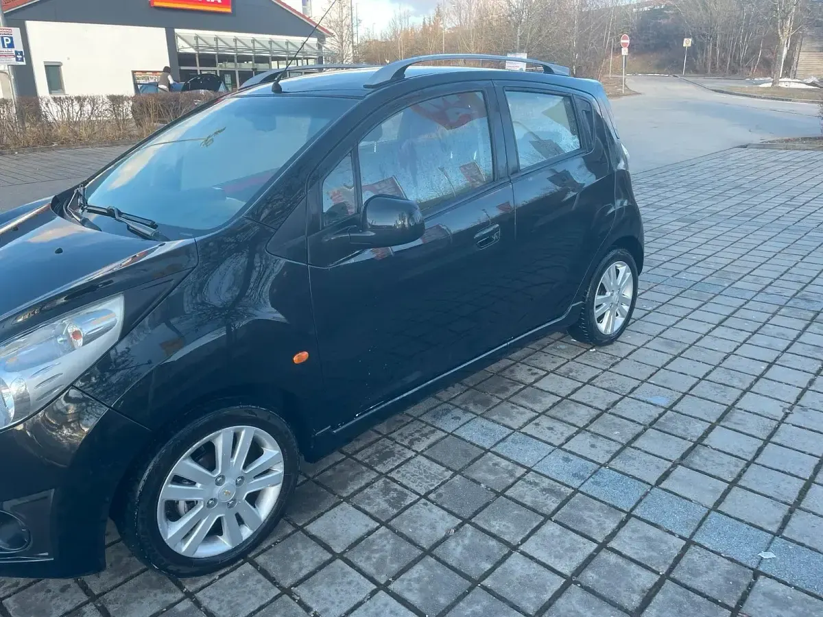 Brugt Chevrolet Spark 82 HK (60 kW) 2011 Sort Hatchback