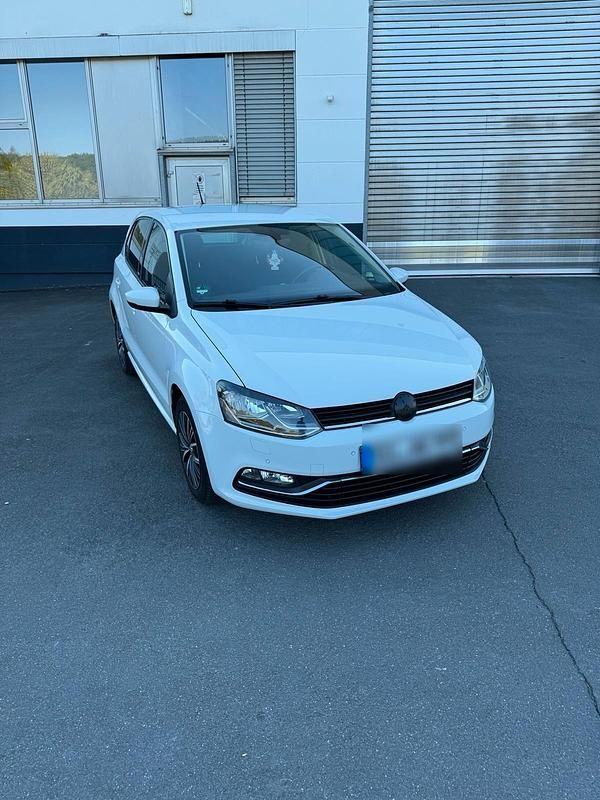 Gebraucht VW Polo Allstar 90 PS (66 kW) 2016 Weiß Kleinwagen