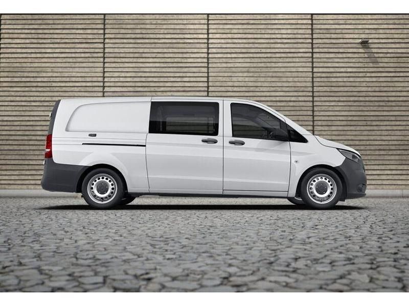Gebraucht Mercedes Vito 163 PS (119 kW) 2021 Weiss arktikweiß Van