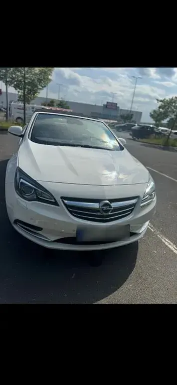 Gebraucht Opel Cascada Innovation 170 PS (125 kW) 2015 Weiß Cabrio