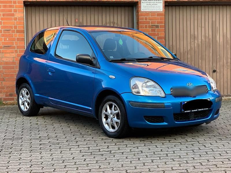 Rot Gebraucht 2003 Toyota Yaris Kleinwagen | 1.750 € (Fairer Preis) - Bild 1/4