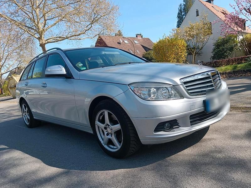 Silber Gebraucht 2008 Mercedes C200 Kombi | 8.900 € (Etwas zu teuer) - Bild 1/4