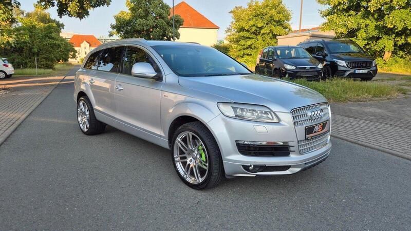 Silber Gebraucht 2007 Audi Q7 S-Line SUV | 15.000 € - Bild 1/4
