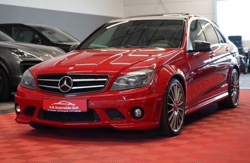 Rot Gebraucht 2009 Mercedes C63 AMG AMG Limousine | 38.950 € (Teuer) - Bild 1/4