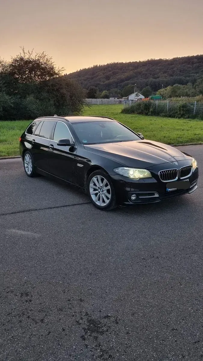 Gebraucht BMW 530 258 PS (189 kW) 2014 Schwarz Kombi