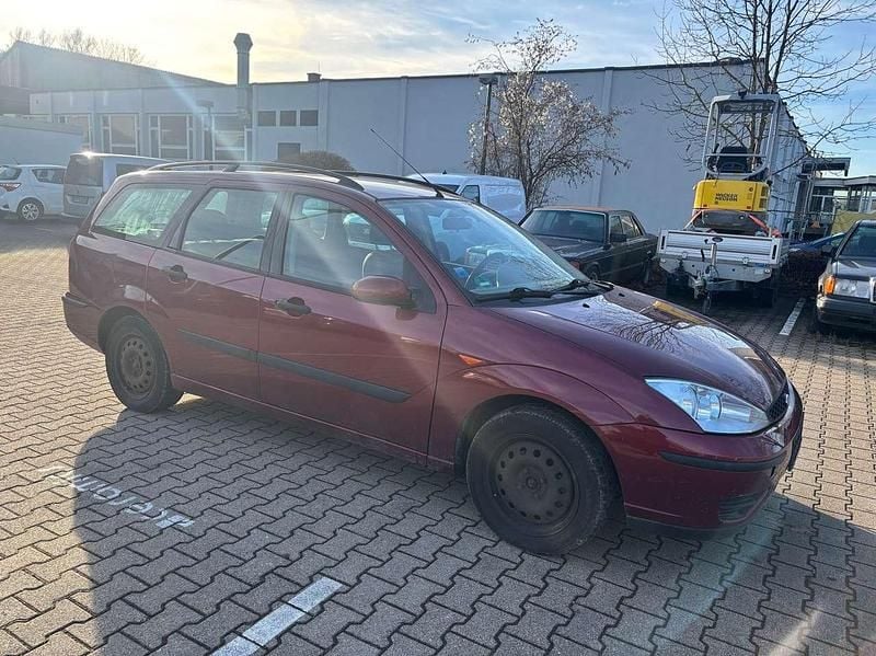 Gebraucht Ford Focus Finesse 101 PS (74 kW) 2002 Rot Kombi