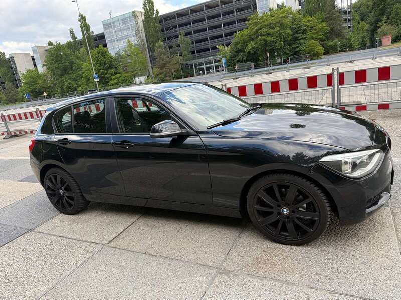 Schwarz Gebraucht 2013 BMW 116 Kleinwagen | 9.000 € (Fairer Preis) - Bild 1/4